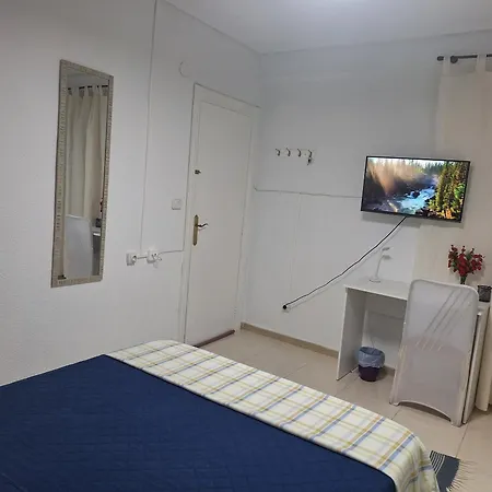 Δωμάτια σε οικογενειακή κατοικία Comodas En Zona Centrica Gandía